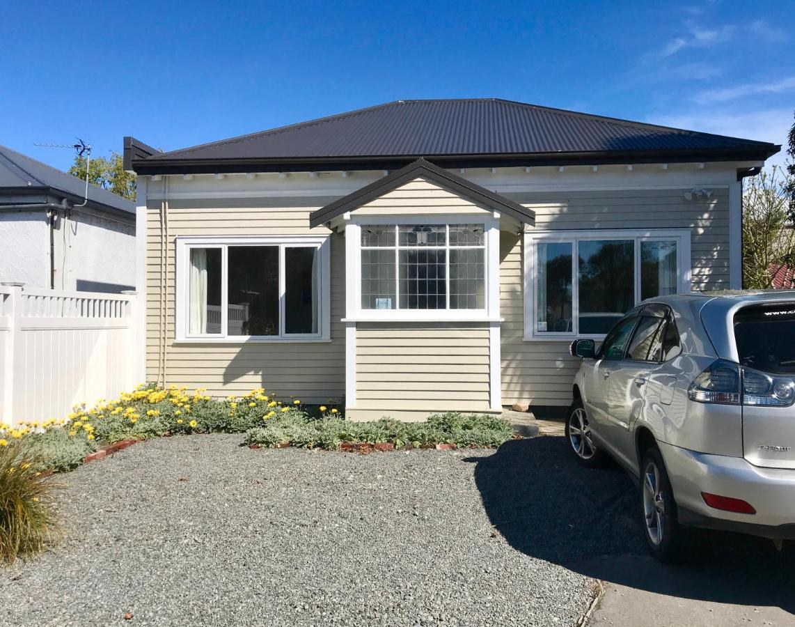 Albemarle Villa - Christchurch Holiday Homes Exterior photo